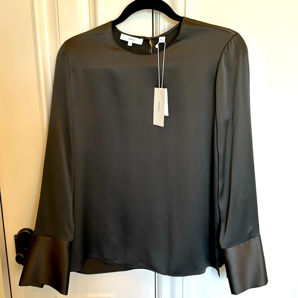NWT VINCE 100% silk dark green (alpine color) blouse - size 4